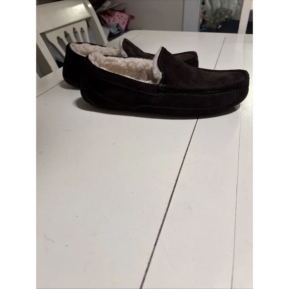 UGG mens ascot